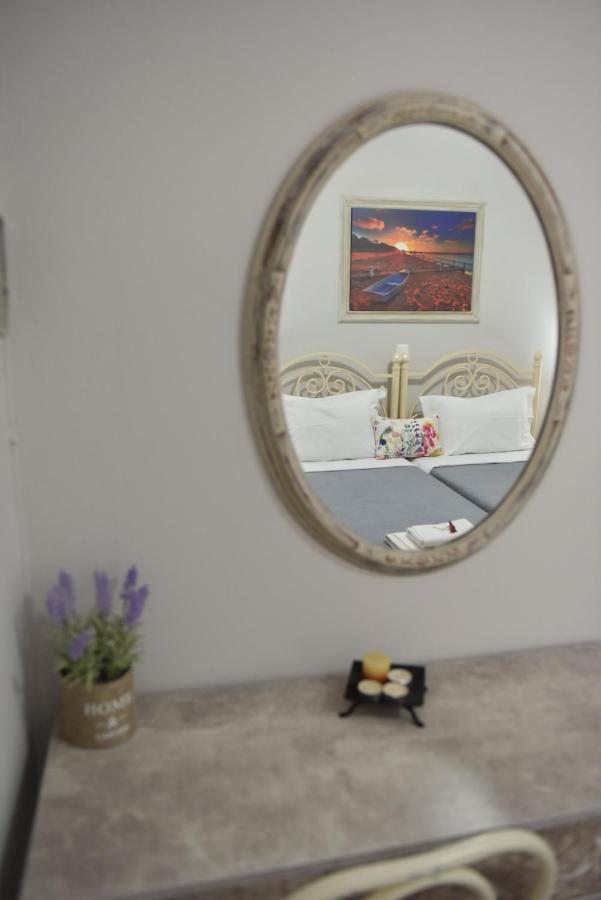 Fanis Apartment Lechaio Eksteriør bilde